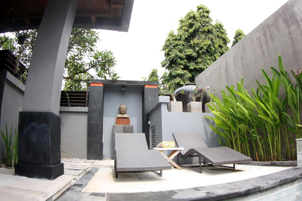 Villa D'Suite Seminyak Extérieur photo